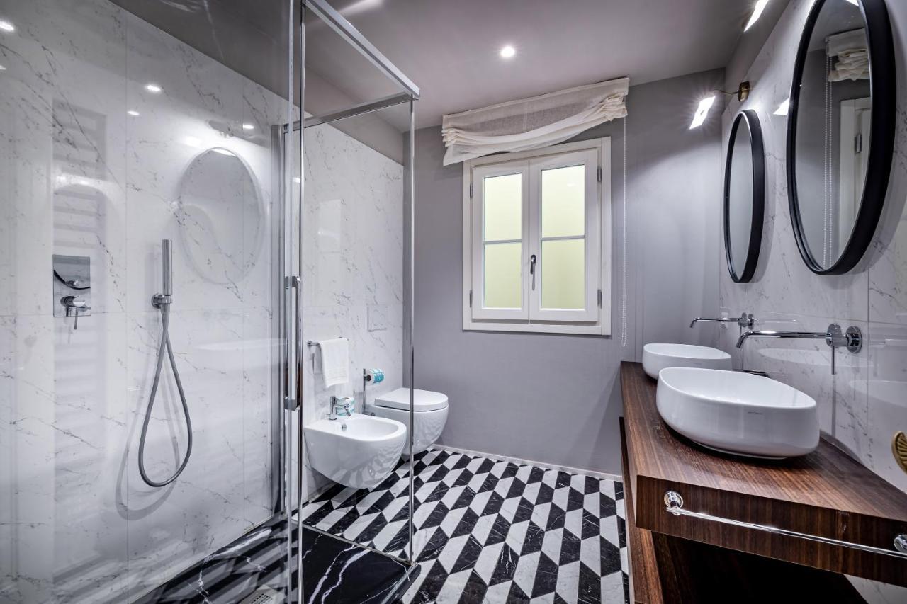 Hs4U Ricasoli Luxury Apartment Near Duomo N. 3 Флоренция Экстерьер фото
