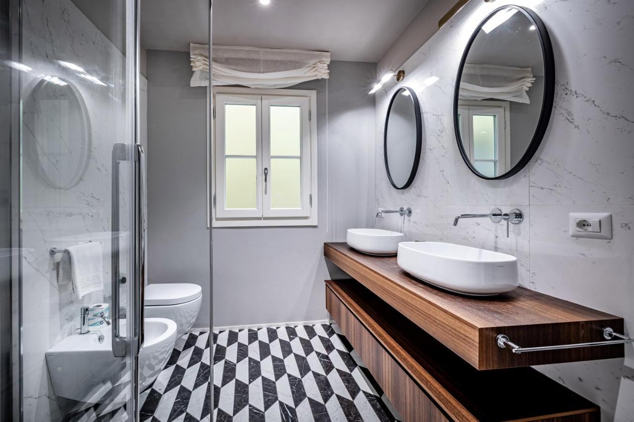 Hs4U Ricasoli Luxury Apartment Near Duomo N. 3 Флоренция Экстерьер фото