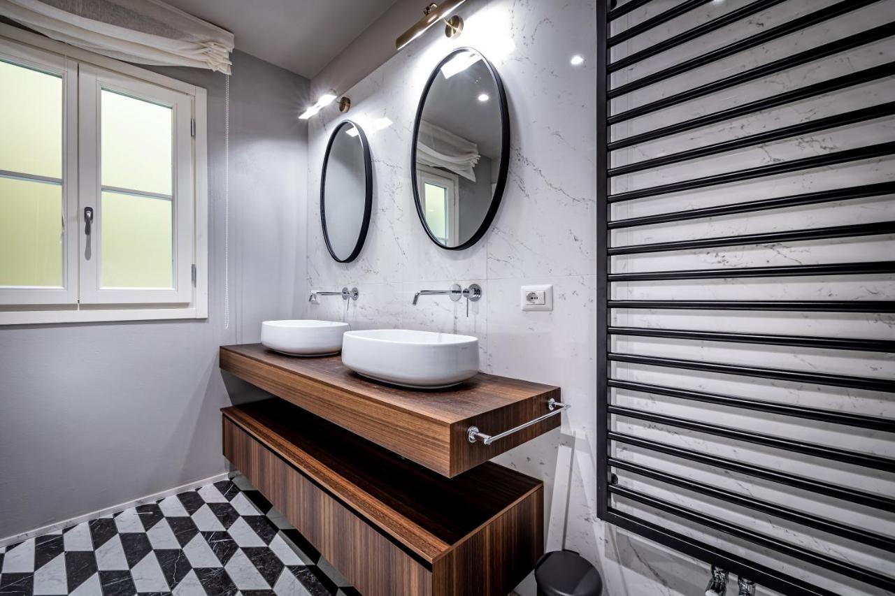 Hs4U Ricasoli Luxury Apartment Near Duomo N. 3 Флоренция Экстерьер фото